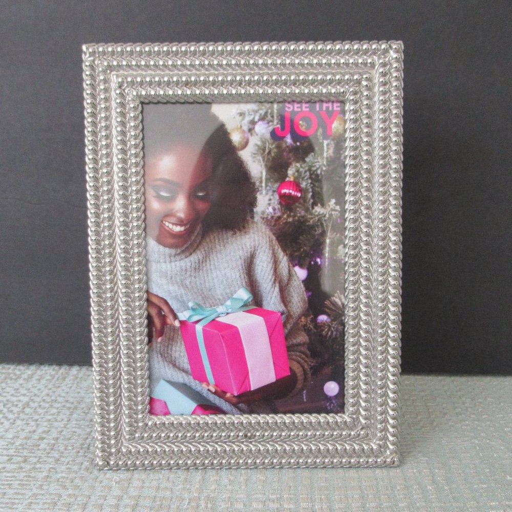 Concepts in Time For Picture Size 4" x 6" Silver Tone Metal Picture Frame